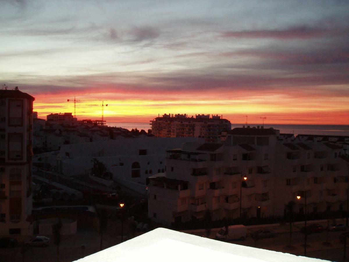 Puerto Deportivo Estepona Buitenkant foto
