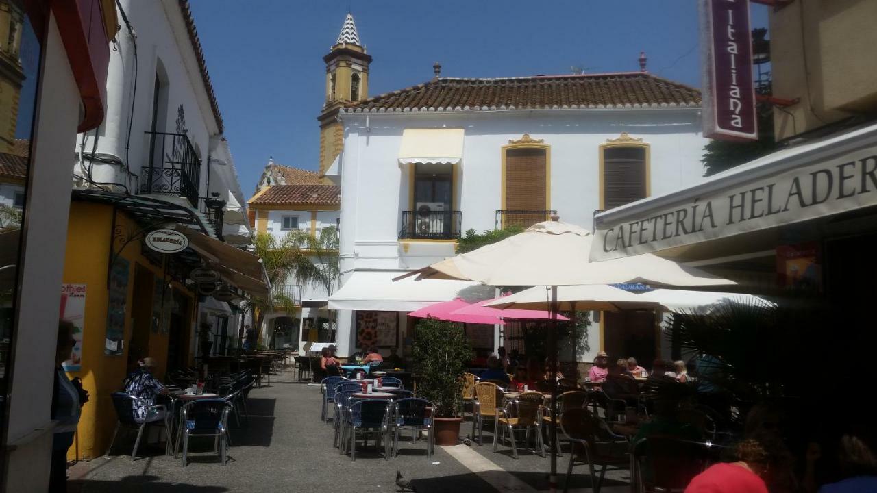 Puerto Deportivo Estepona Buitenkant foto