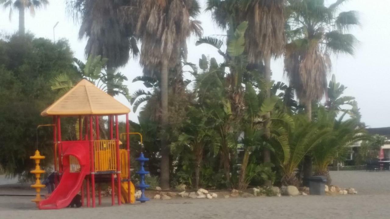 Puerto Deportivo Estepona Buitenkant foto