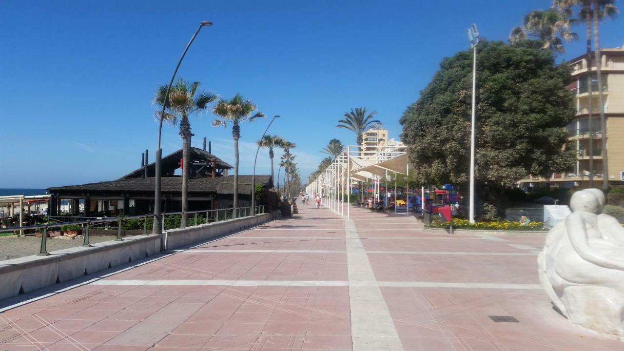 Puerto Deportivo Estepona Buitenkant foto